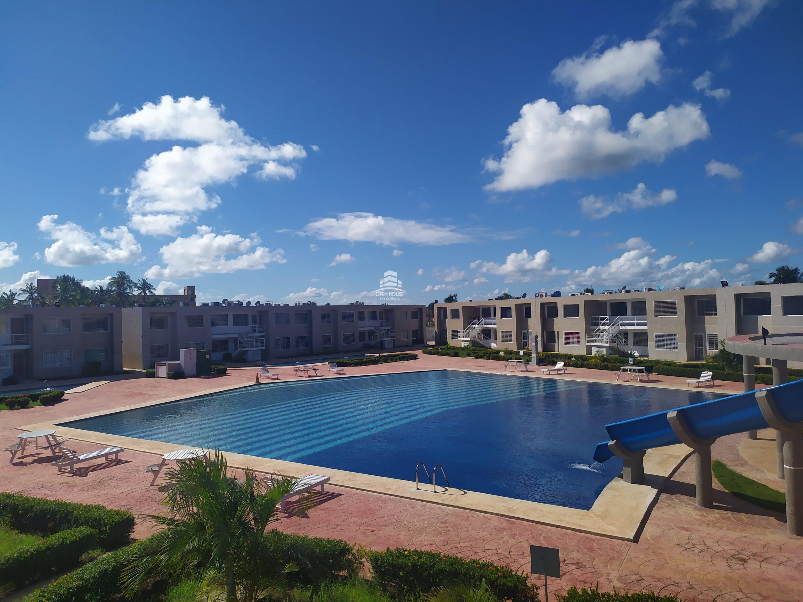 APARTAMENTO EN FALCON, CIUDAD FLAMINGO, RES. KARNAK