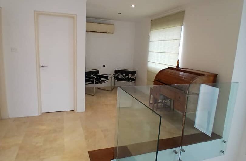 CASA DE 2 NIVELES. URB. BOSQUES DE LA LAGUNITA, EL HATILLO