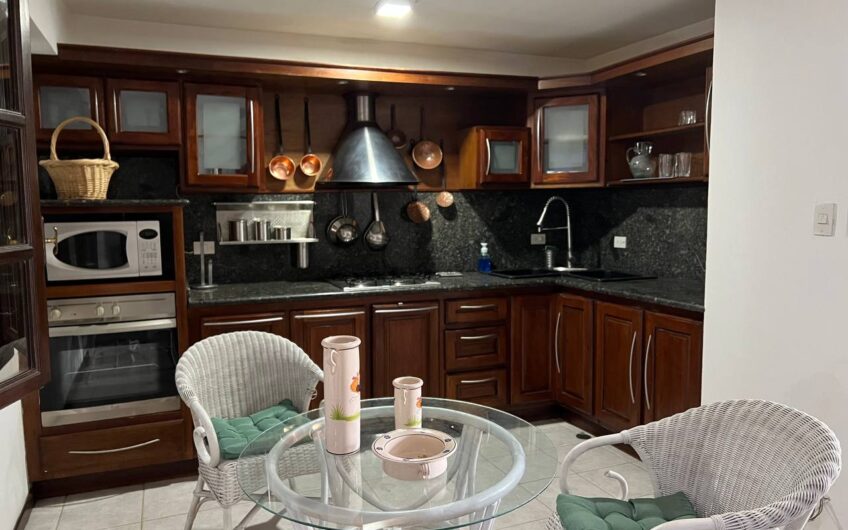 TOWN HOUSE EN ALQUILER C.R. VILLA LE CHAPEAU
