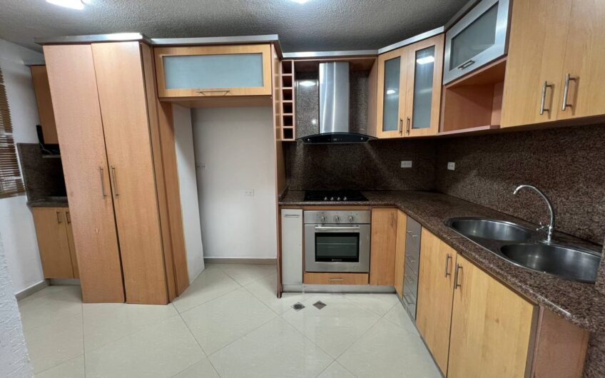 APARTAMENTO C.R. RIBERA GUIACA